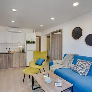Atlantis 50m From Makenzy Seafront , Larnaca Cypr